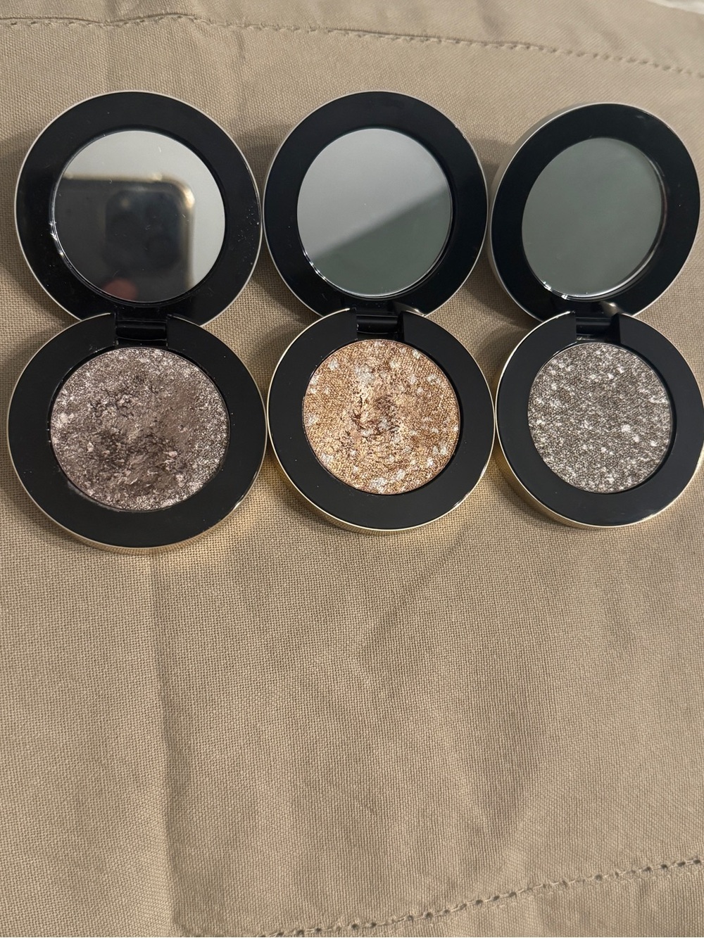 3 MAKE MULTI-CHROMATIC Metal-Reflecting Eyeshadows